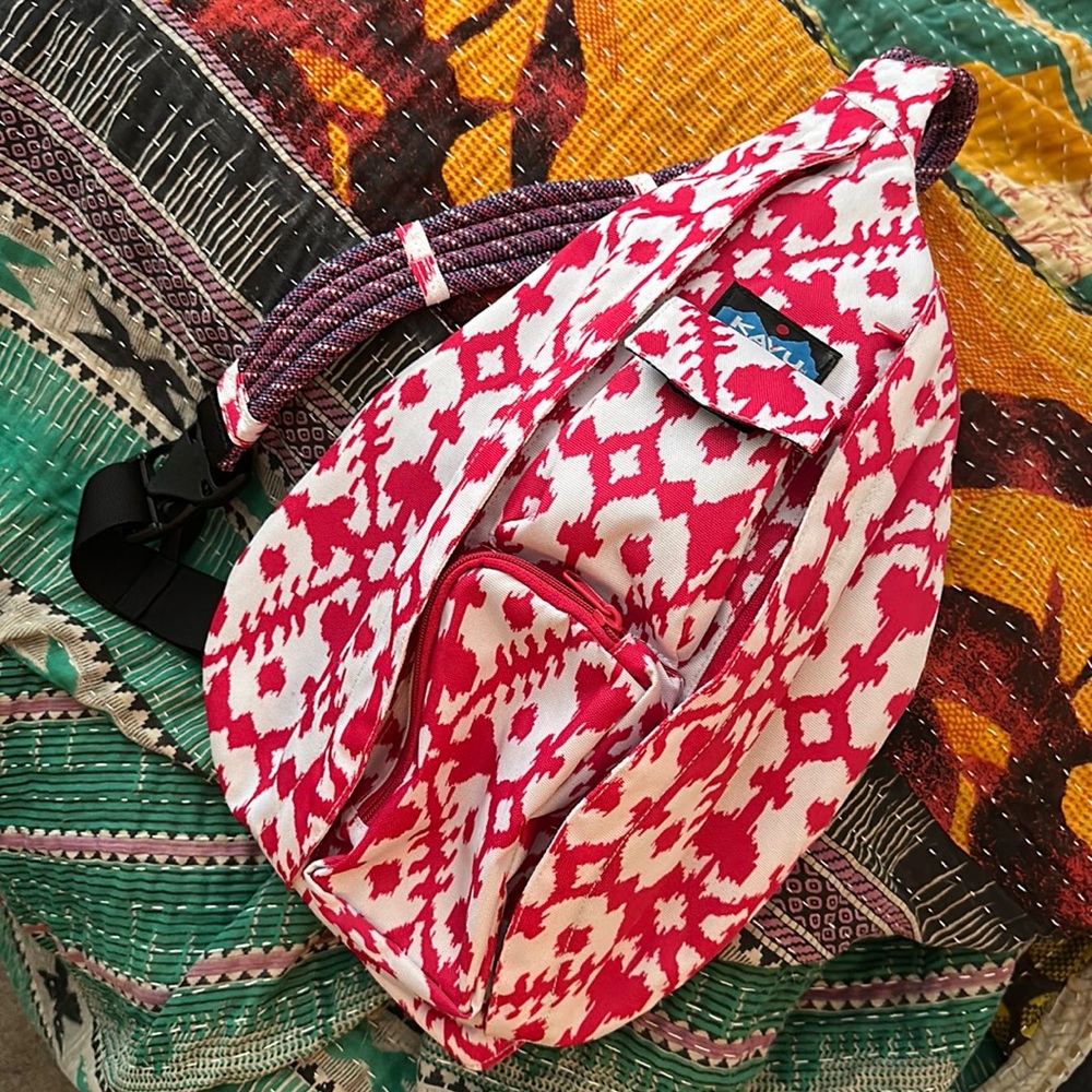 Kavu sling bag large hardly used
